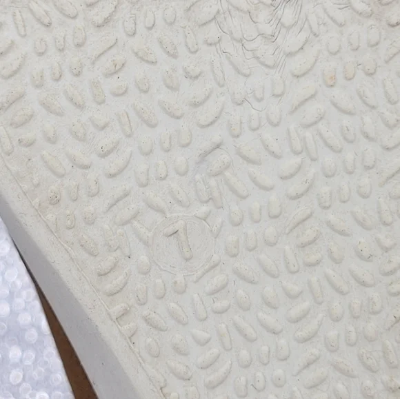 Mata Brown Women's Runner. - Picture 6 of 8